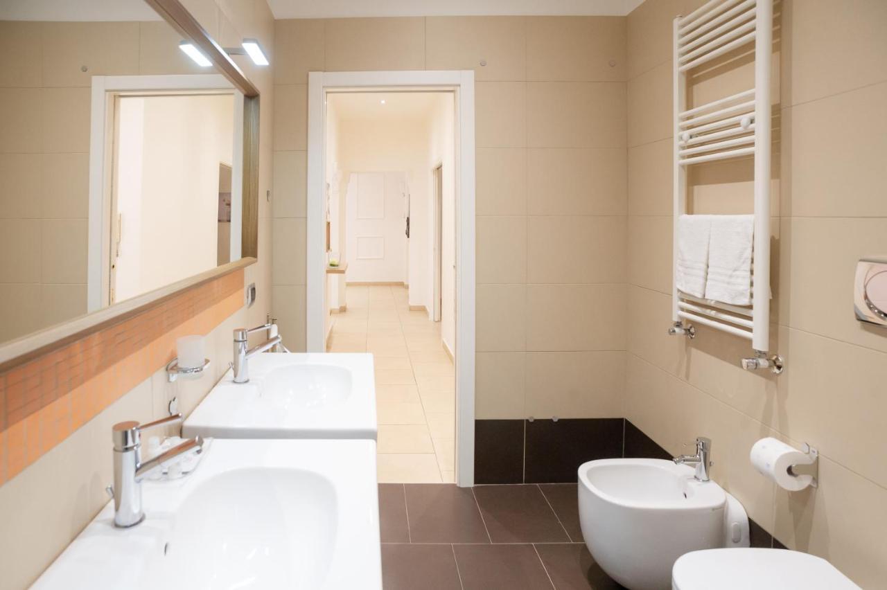 Internotre Luxury Apartment バーリ エクステリア 写真