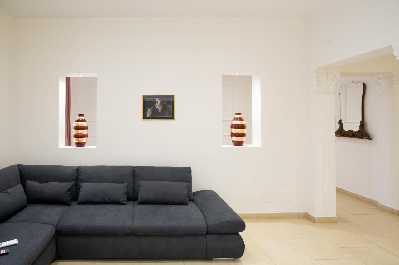 Internotre Luxury Apartment バーリ エクステリア 写真